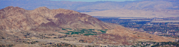 Vue sur la vallée de Palm Springs depuis Pines to palm highway